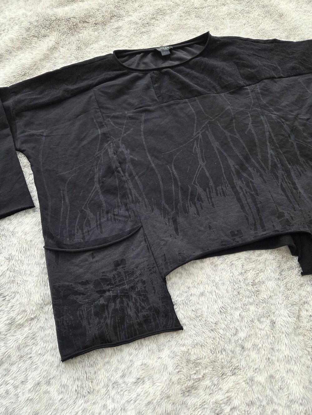 LUUKAA Asymmetric Abstract Graphic Tunic Top - Earth Smoke Print - Black / Charc - Picture 10 of 11